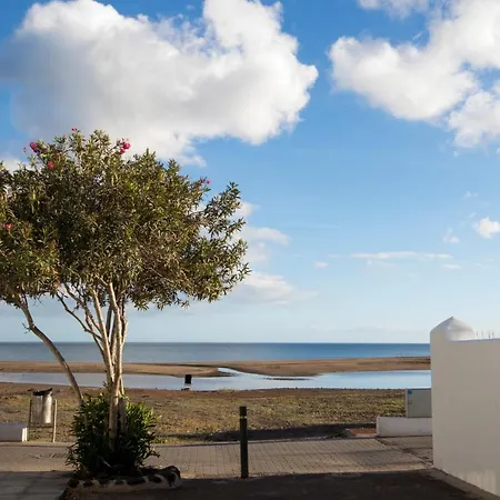 Apartamento Flower Beach 14