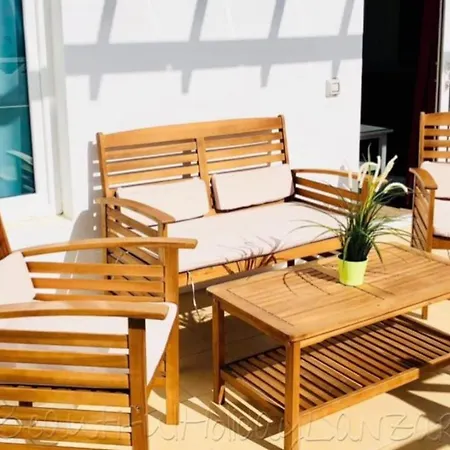 Flower Beach 14 Apartment